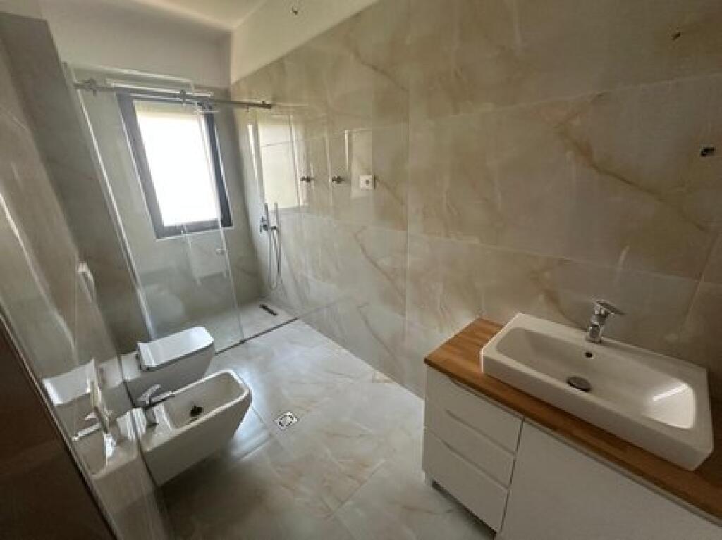 For sale, Apartment 2+1+2, Dry Lake, Tirana