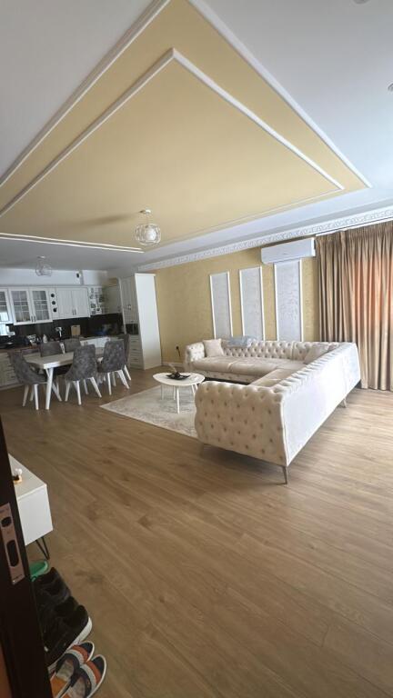 2+1 apartment for rent at Lakelande Residence