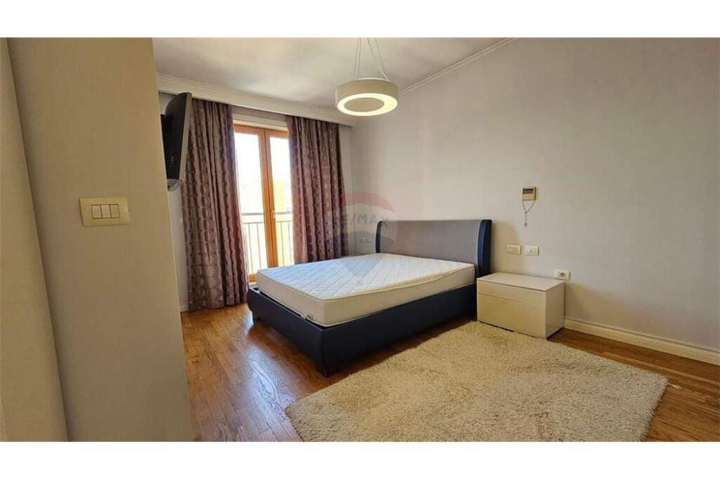 Super apartment for rent 2+1+2+garage in Bllok!