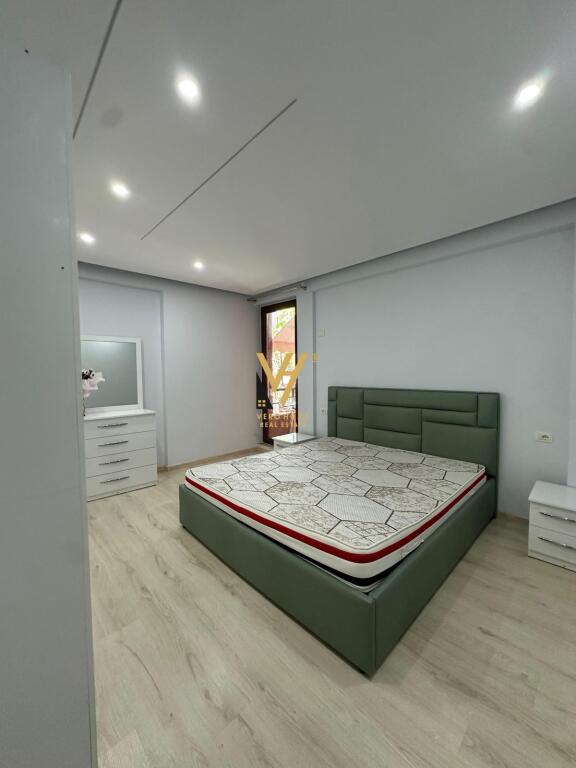 JEPET APARTAMENT 2+1 ME QIRA TE KOPSHTI BOTANIK 600 EURO