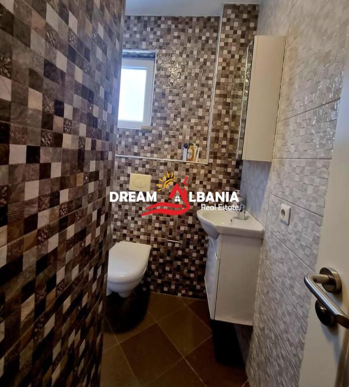 Apartament 3+1 me Qera tek Rruga e Kavajes  prane Xhamise “Dine Hoxha” ne Tirane (ID 4231384)