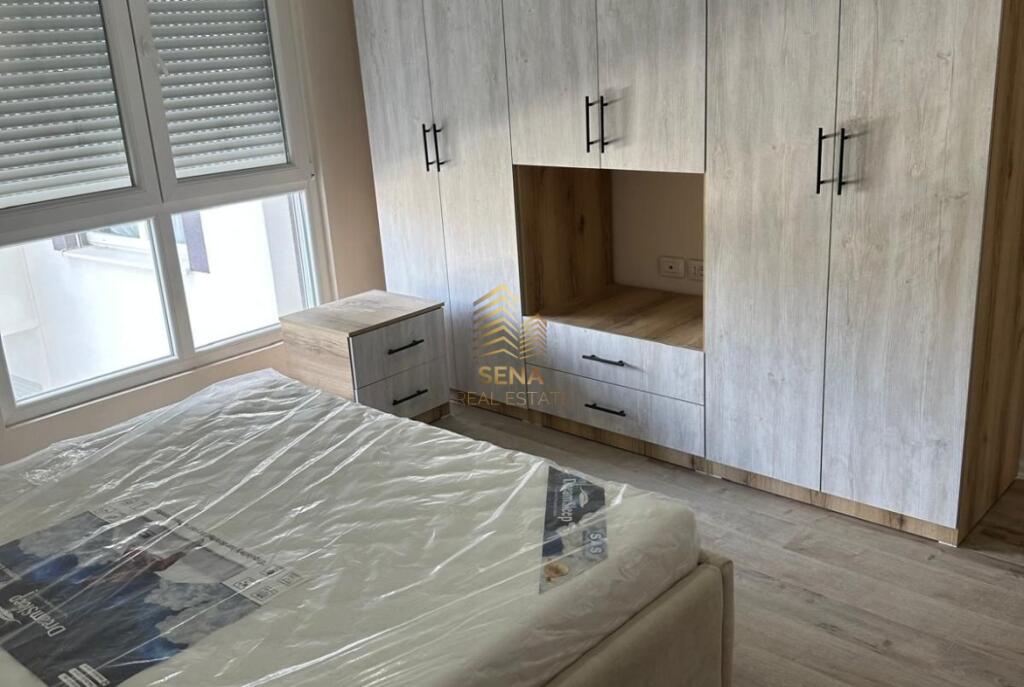 Qira, Apartament, 2+1+bllk,5 Maj, 600 Euro/muaj