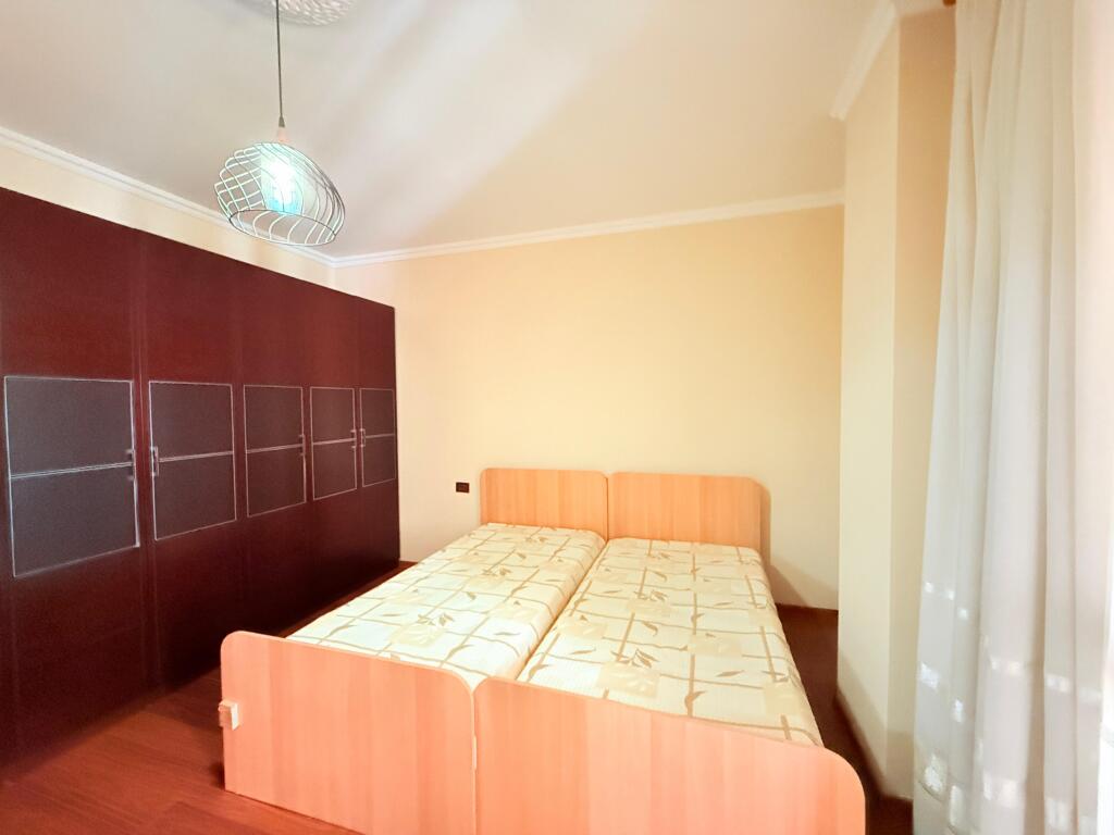 🏠 Apartment 2+1 for rent – near the Ministry of Foreign Affairs, Tirana