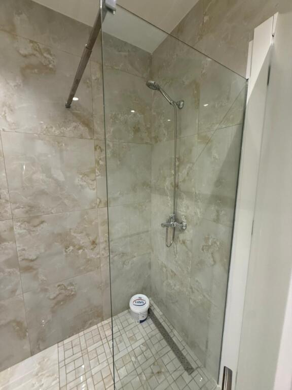 Apartament 2+1+2 për Qira te Lake View Rezidenc