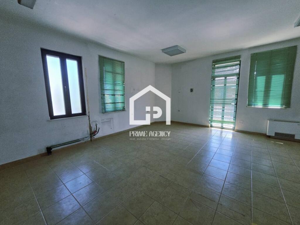 FOR RENT: 3-STOREY VILLA - FOR BUSINESS/area: DINAMO STADIUM