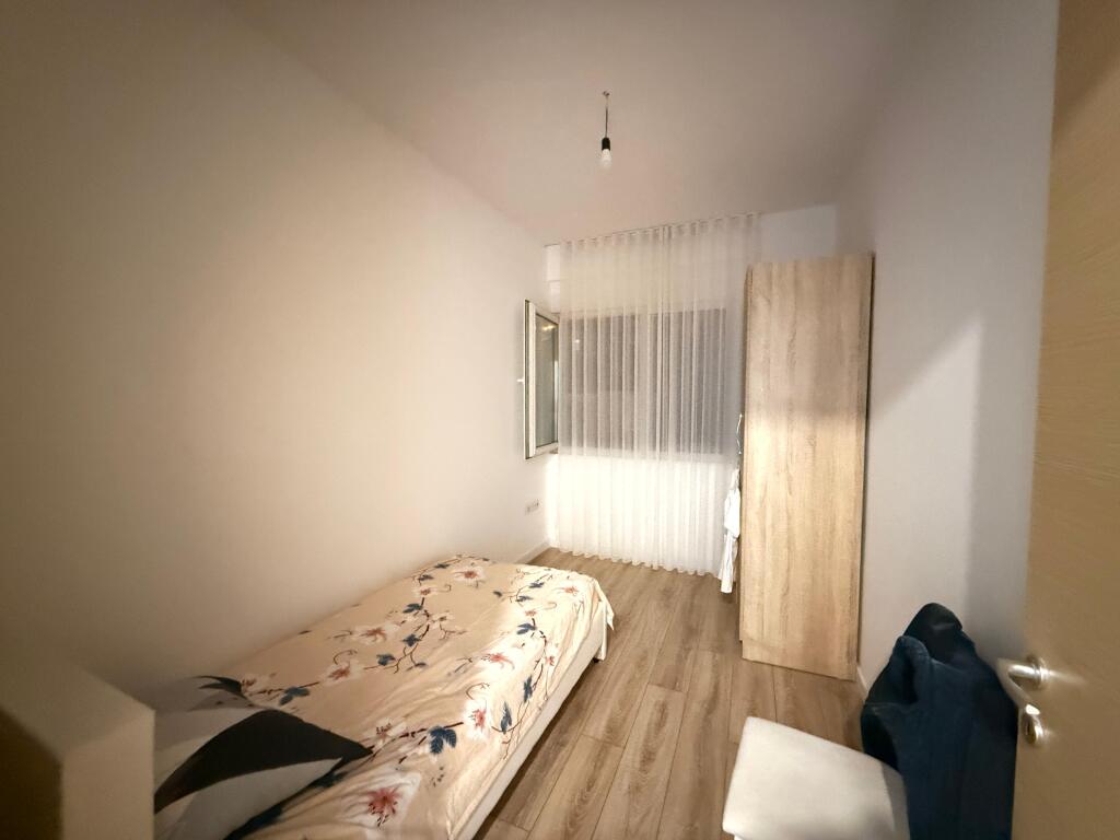 Apartment me qera 2+1 Kompleksi Fz Liqeni