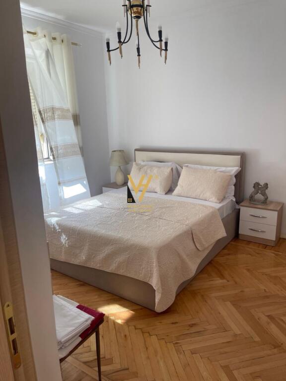 JEPET APARTAMENT 1+1+BLK ME QERA TE MYSLYM SHYRI 600 EURO