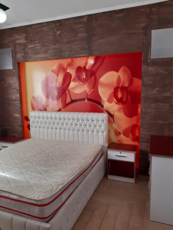 APARTAMENT ME QERA 2+1 SIRI KODRA 40.000 LEKE