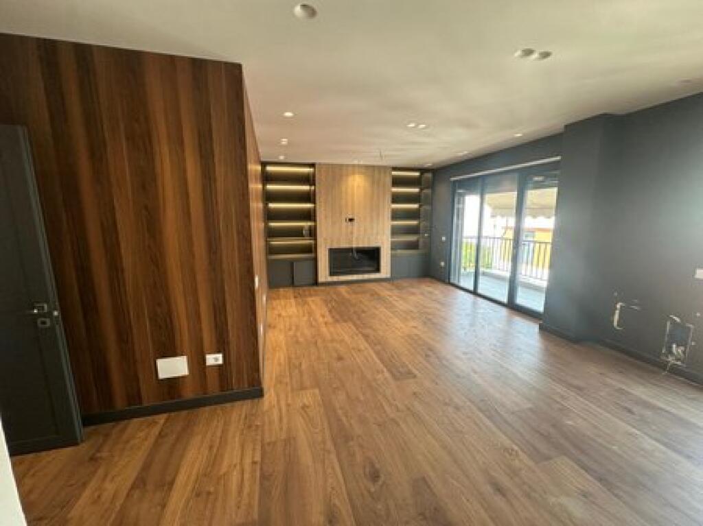 For sale, Apartment 2+1+2, Dry Lake, Tirana