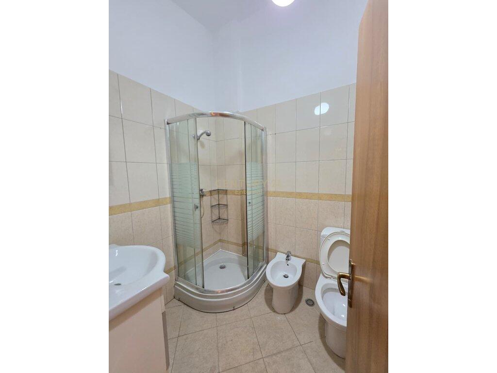 Attico in vendita a Kodra e Diellit