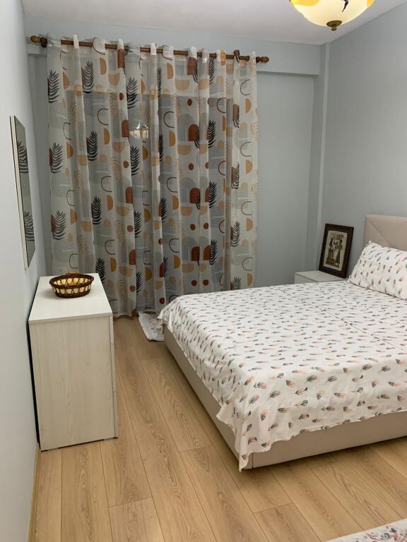 Affittasi appartamento 2+1 – Complesso Oasis 1, Tirana