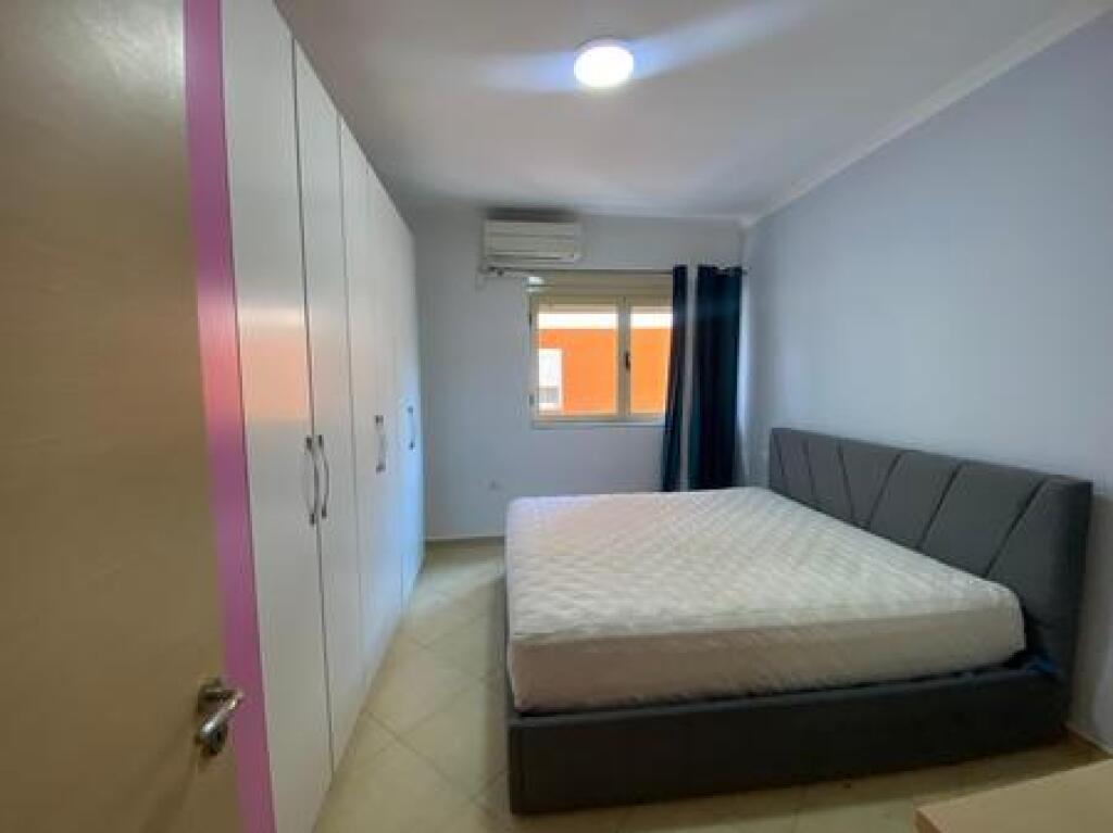Qera, Apartament 2+1+Post Parkimi, Liqeni i Thate, Tirane