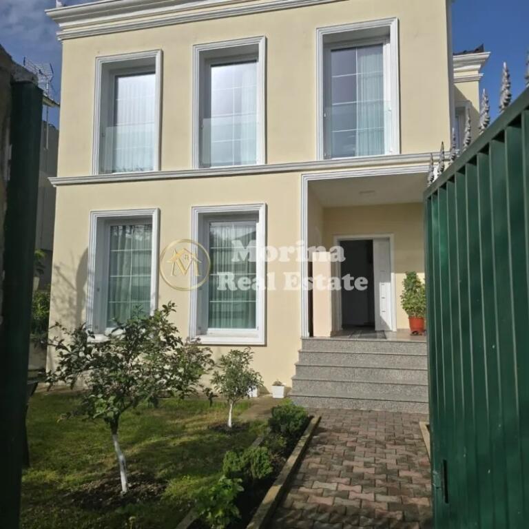 Qera ,Hyrje private  2+1, Amerikan II , 500 Euro/Muaj