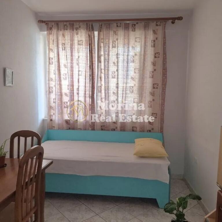 Qera, Apartament 3+1, Selvia — prane Qendres, 700 euro/muaj