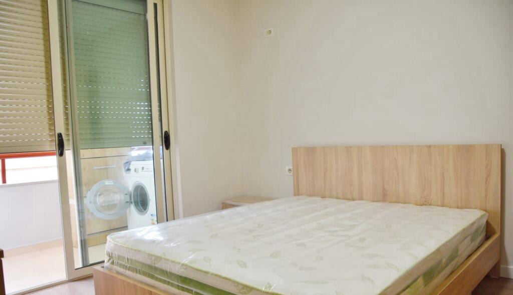 Apartment 1+1+balcony for rent Paris Commune