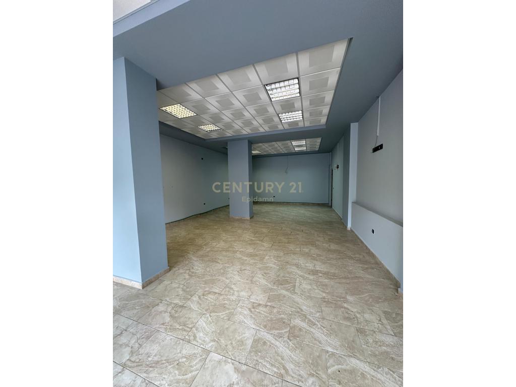 Ambient komercial për qira tek Lagjia e Re, Durrës 400€ | 90 m² 400 € /Muaj