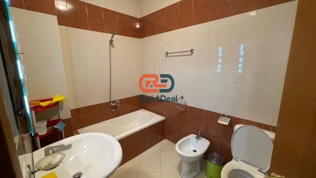 Te Rruga e Sales, Jepet Me Qira Apartament 2+1+2, Totalisht I Mobiluar!!!