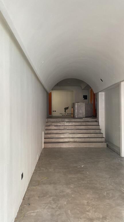 DYQAN ME QERA 70M2 BLLOK 2.500 EURO