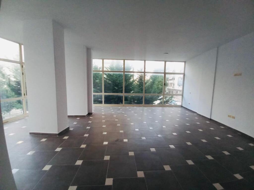 Commercial Space for Rent in Astir