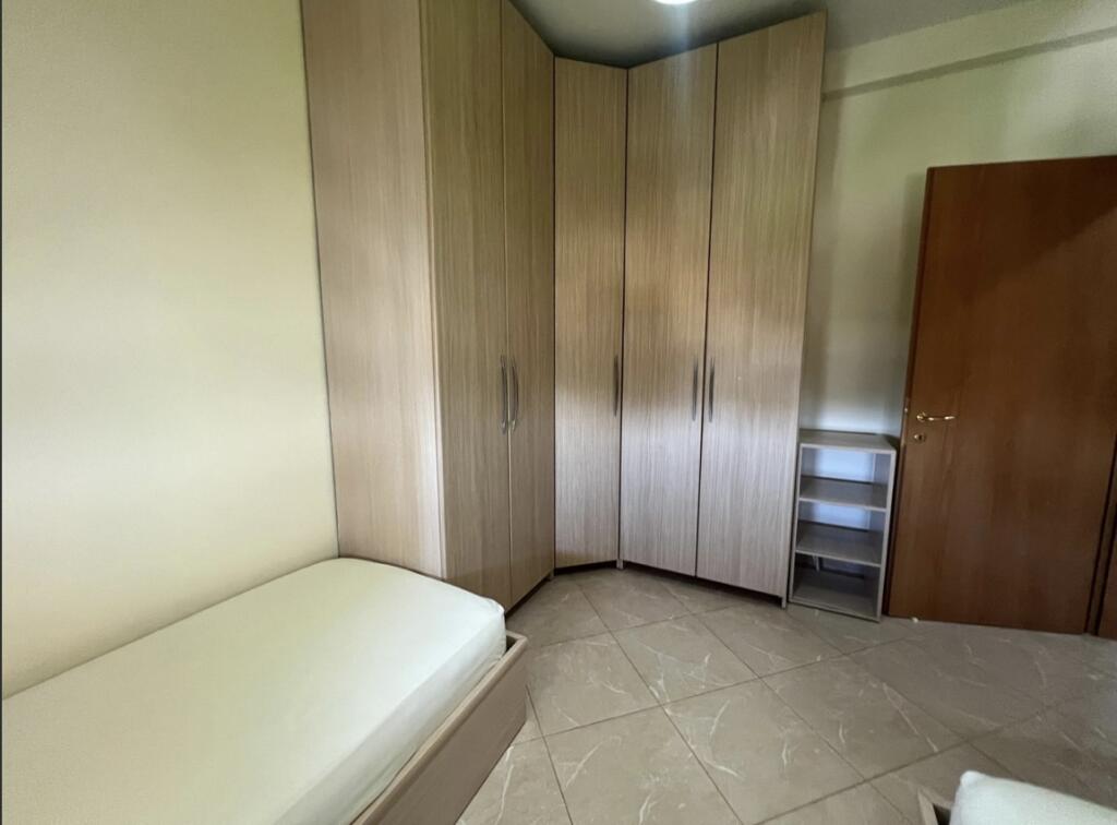Apartament 1+1 te Rruga e Kavajes per qira