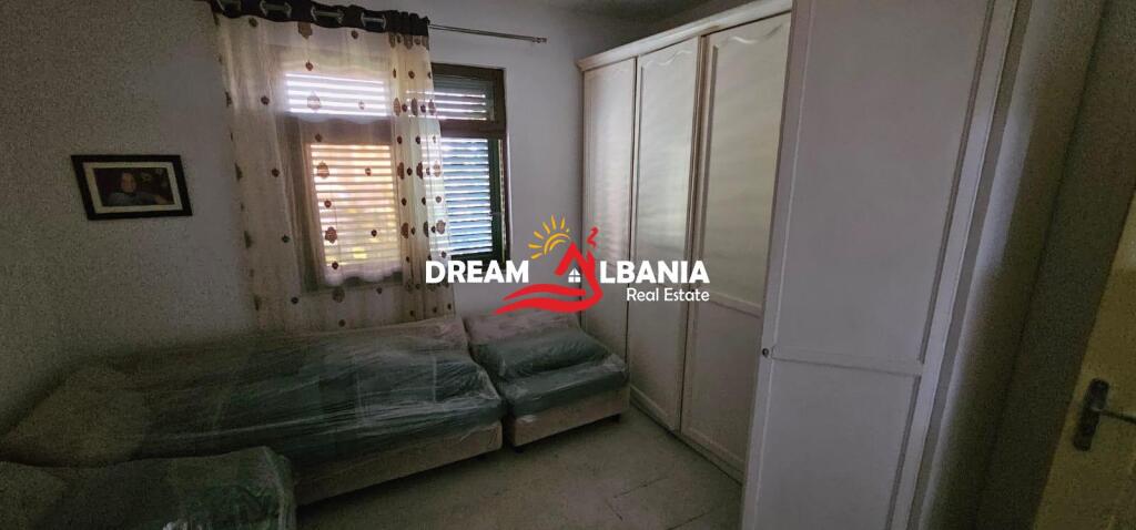 Appartamento 2+1 in affitto, su un piano di villa appena oltre il Terminal degli Autobus del Nord, Tirana (ID 4251418)