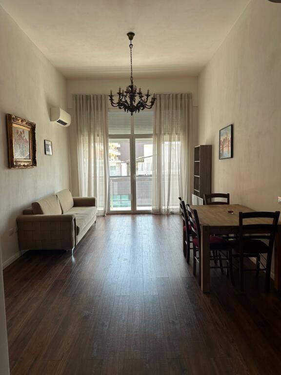 Jepet Me Qera Apartament 2+1+2 Tualete +1 Ballkon