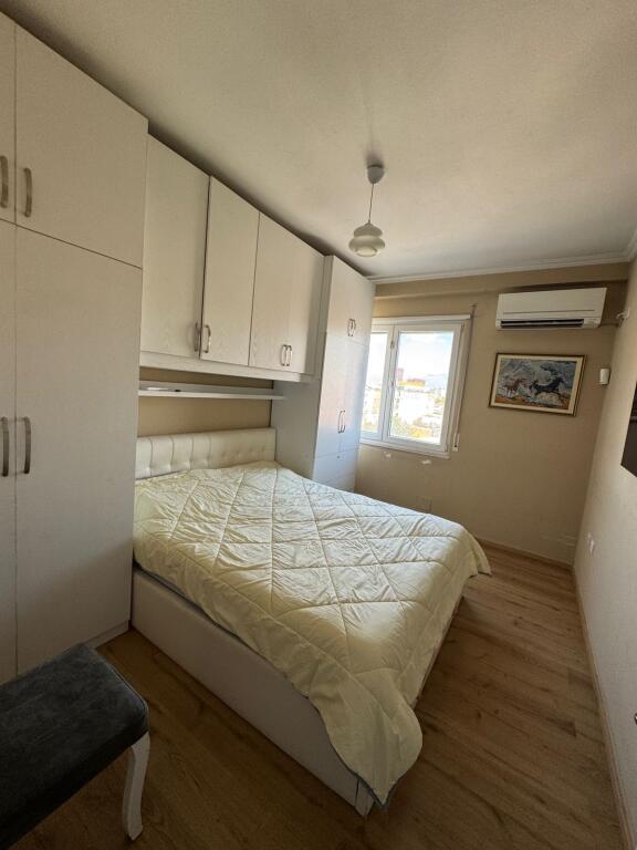 Jepet me Qira Apartament 2+1+2 📍 Komuna e Parisit, Kompleksi Kika 2