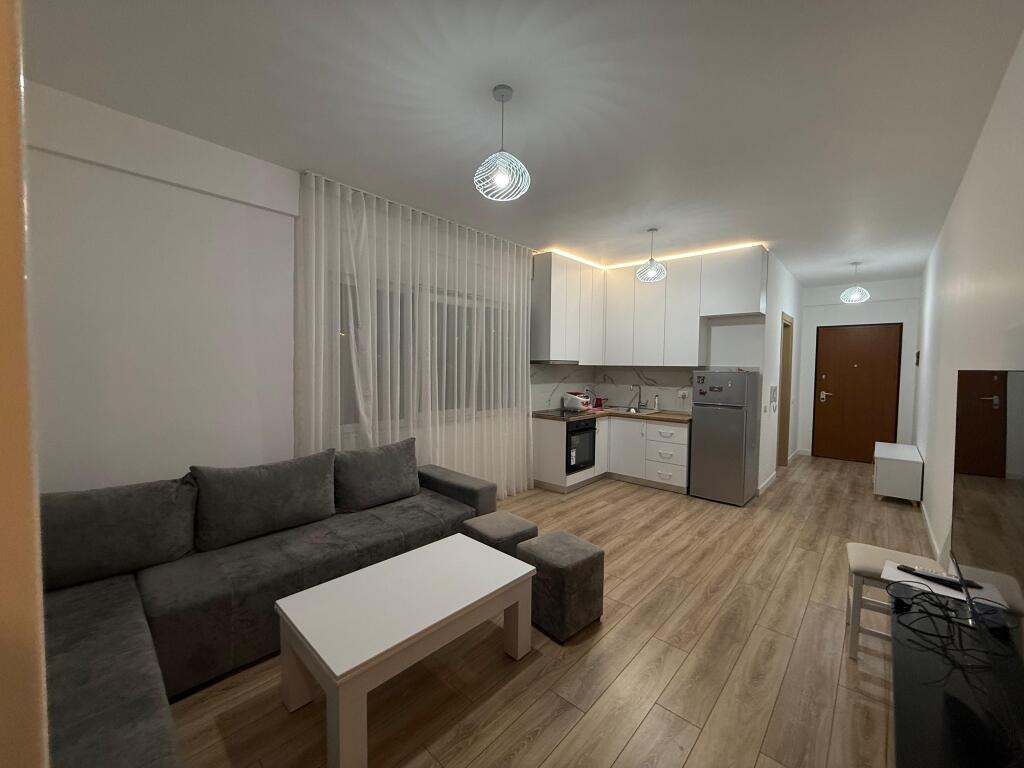 Apartment me qera 2+1 Kompleksi Fz Liqeni