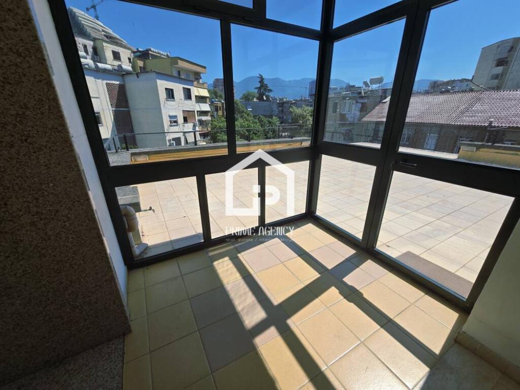 FOR RENT: 3-STOREY VILLA - FOR BUSINESS/area: DINAMO STADIUM