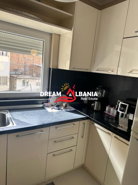 Apartament 3+1 me Qera tek Rruga e Kavajes  prane Xhamise “Dine Hoxha” ne Tirane (ID 4231384)