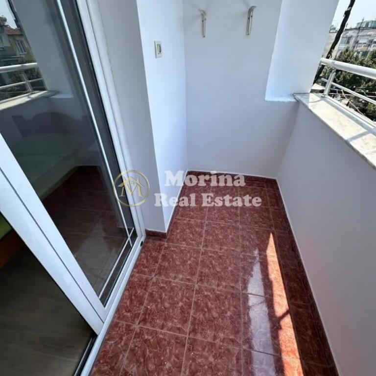Shitet Apartament 2+1, Rruga Bardhyl, 147.000 Euro