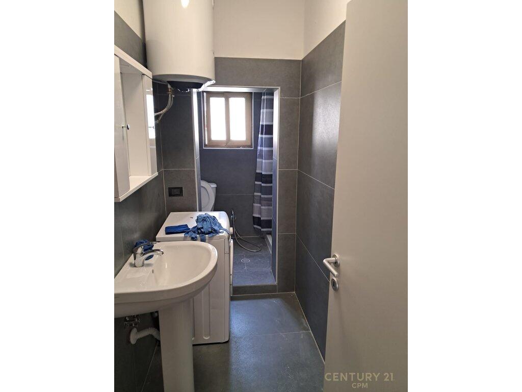 Apartment 2+1 for Rent – Near the Former Station, End of Tirana Re