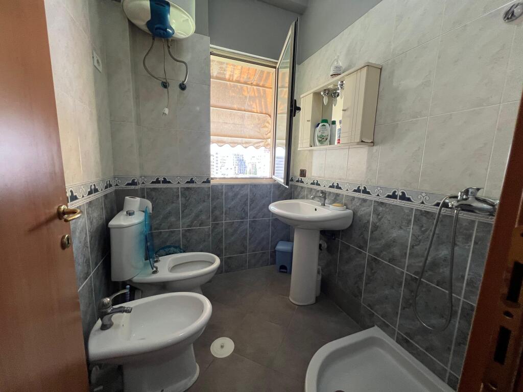 QIRA APARTAMENT 1+1 - RRUGA E KAVAJES