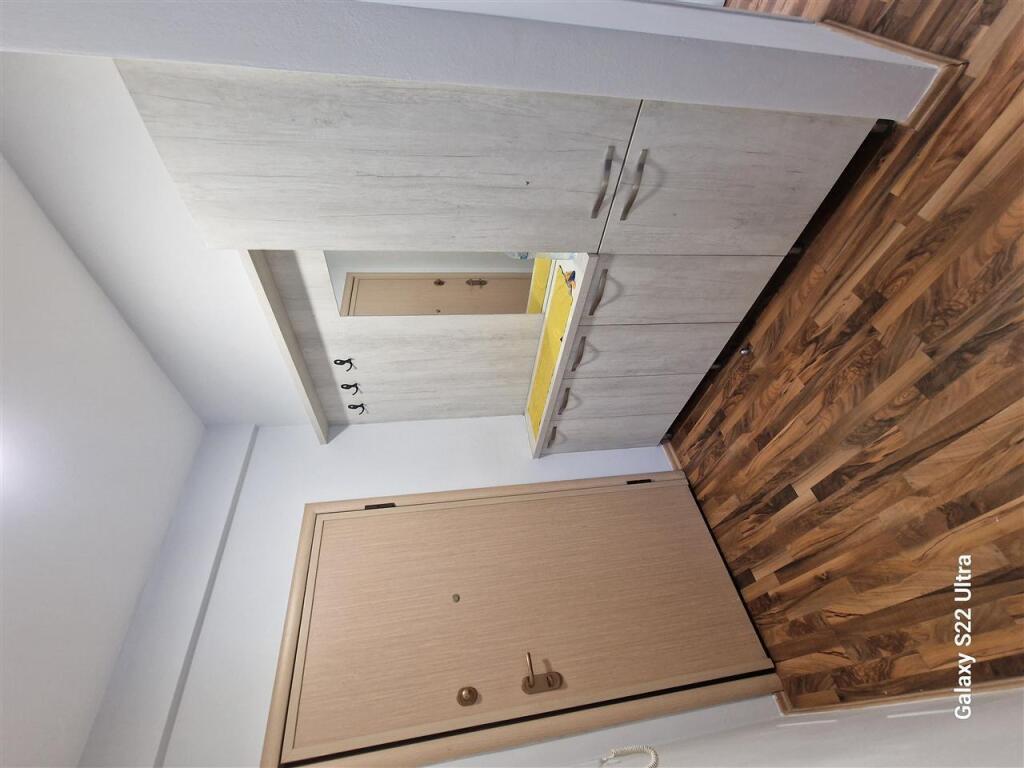 Apartment 2+1+2+garage is given at Green City, opposite Astiri