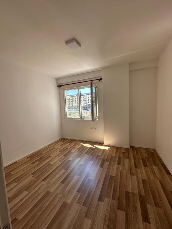 Apartament bosh ne astir