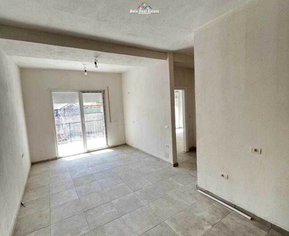 Zyre Me Qera 2+1 Tek Brryli (ID BZ2686) Tirane