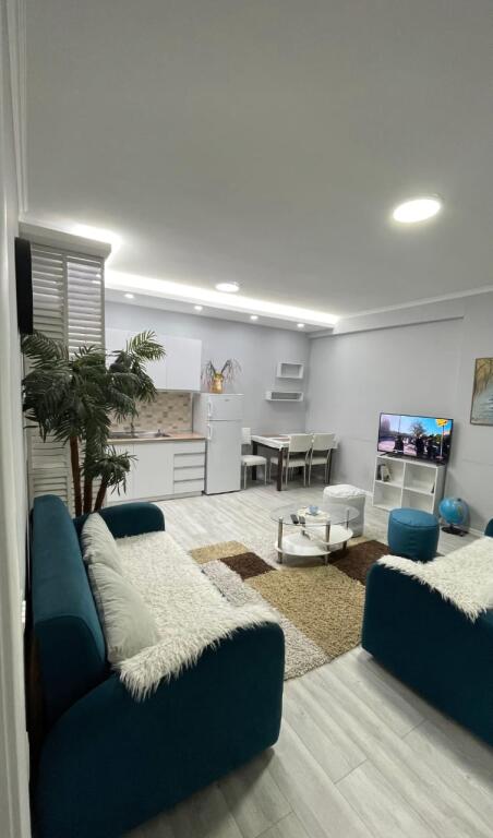APARTAMENT 1+1 ME QERA - KOMUNA E PARISIT KOMPLEKSI KIKA 1