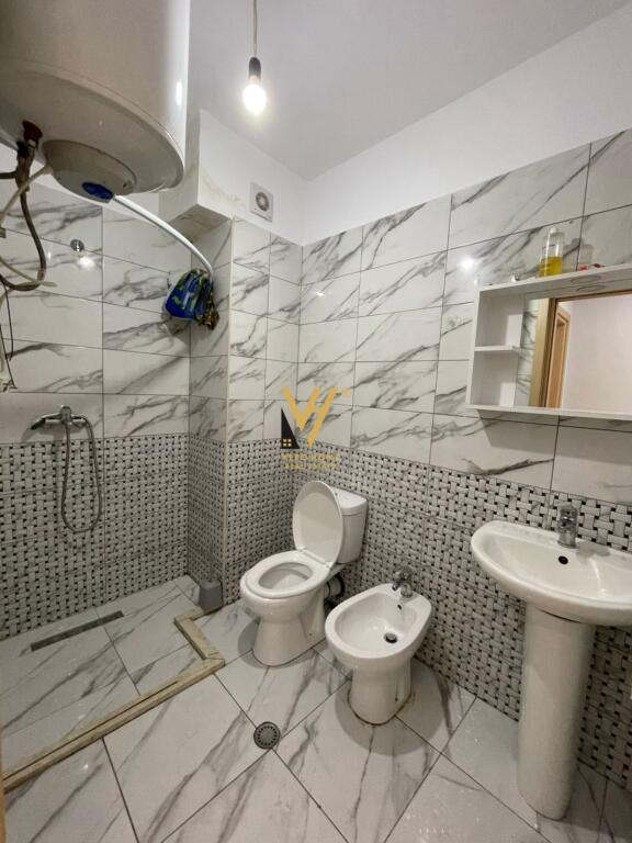 JEPET APARTAMENT 2+1 ME QIRA TE KOPSHTI BOTANIK 600 EURO