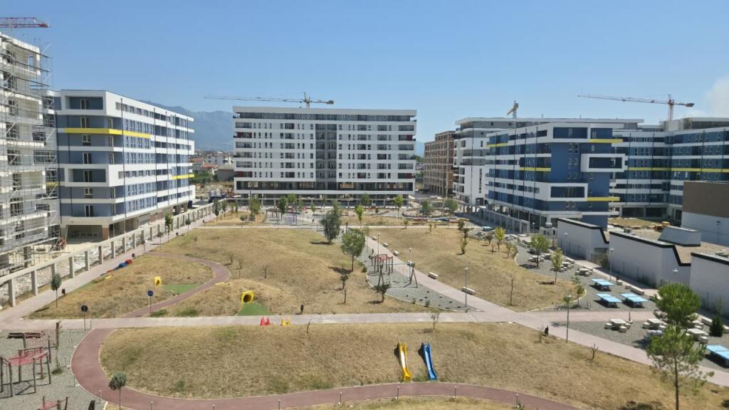 SUPER APARTAMENT PER QIRA 2+1 ME PAMJE NGA PARKU