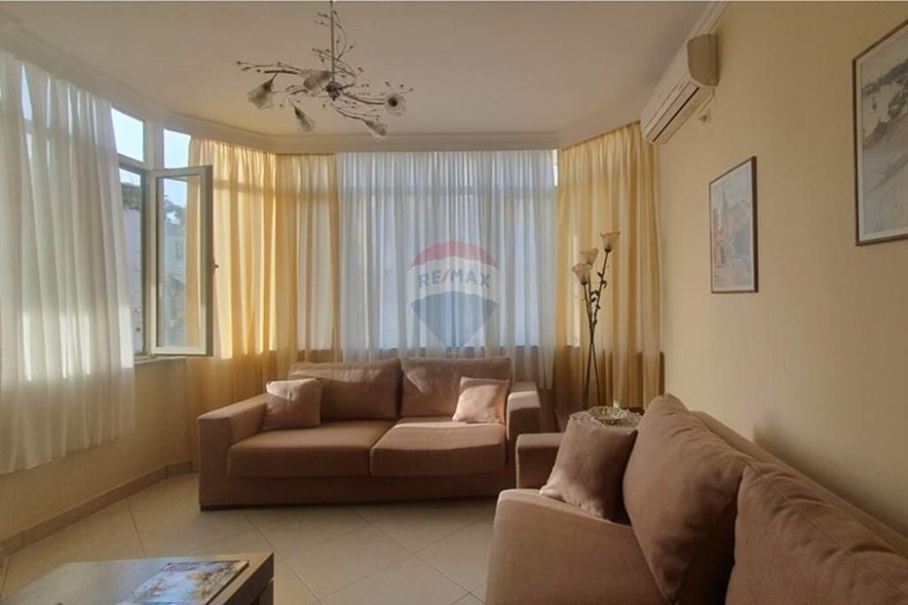 Apartment for rent 2+1+2 Paris Commune