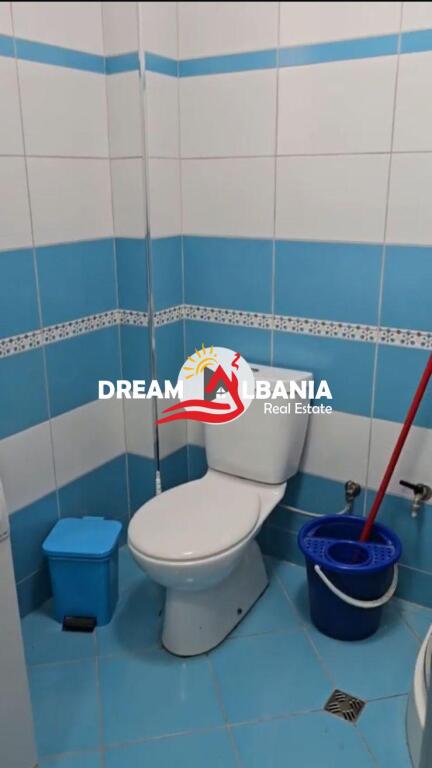 Zyre me qera ne zonen e Myslym Shyrit prane Albtelecomit ne Tirane (ID 4261367)