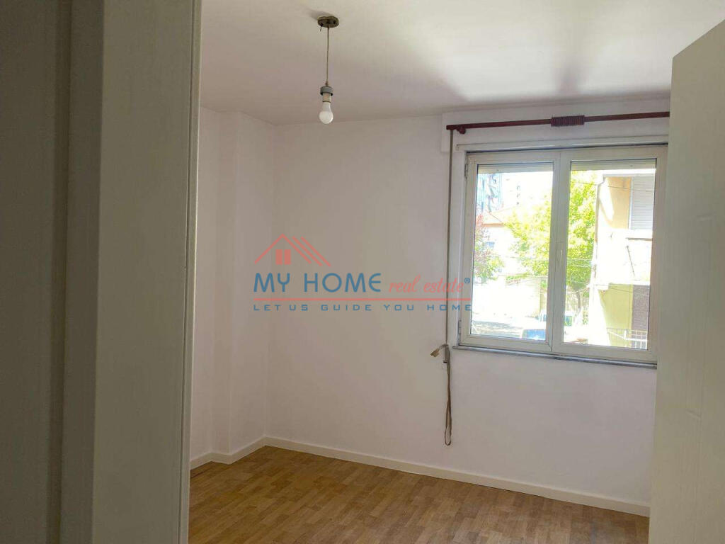 Office for rent on Tefta Tashko street in Tirana
