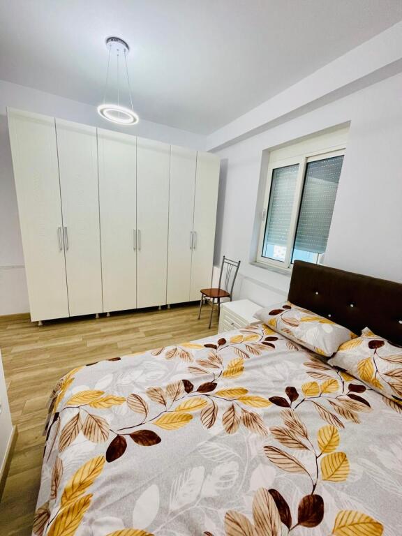 Jepet me qira apartament 2+1 Kodra e Priftit