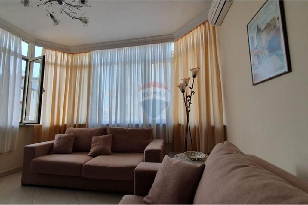 Apartment for rent 2+1+2 Paris Commune