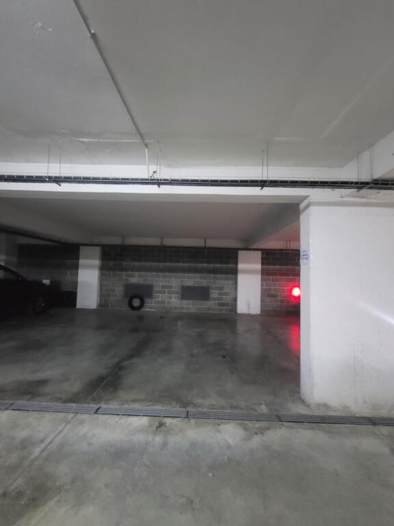 Offriamo garage in affitto, Nuovo Mercato, Centro di Tirana