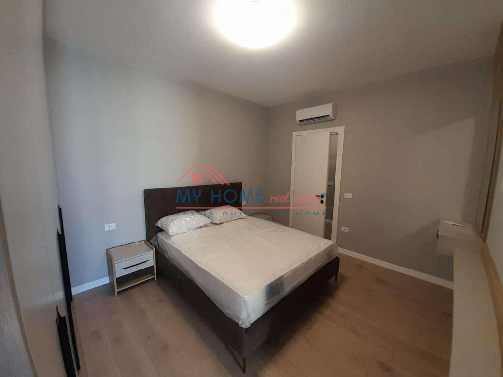 Apartament 1+1 + Post Parkimi me Qira Pazari i Ri Tirane