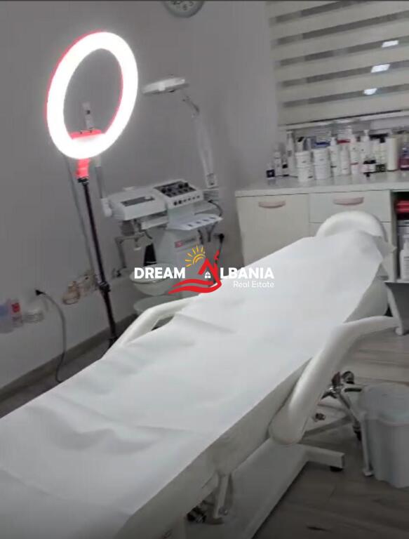 Zyre me qera ne zonen e Myslym Shyrit prane Albtelecomit ne Tirane (ID 4261367)