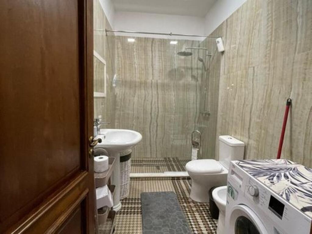 For sale, Apartment 2+1+2, Artificial Lake, Tirana