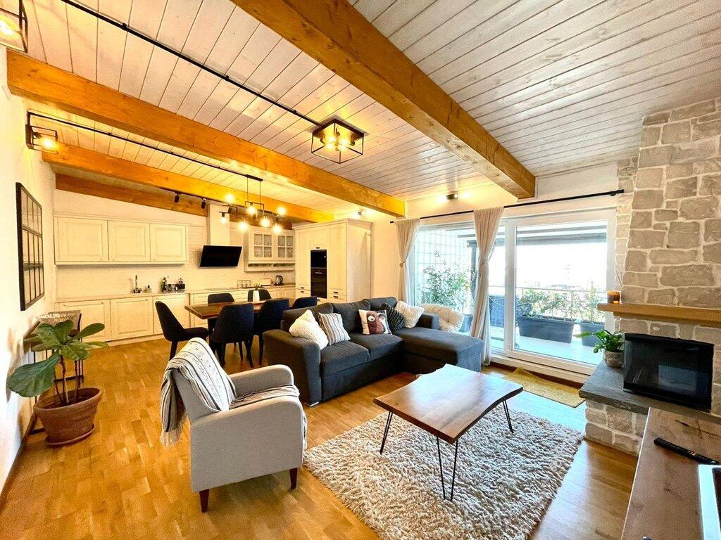 For sale, Apartment 2+1+2, Artificial Lake, Tirana.