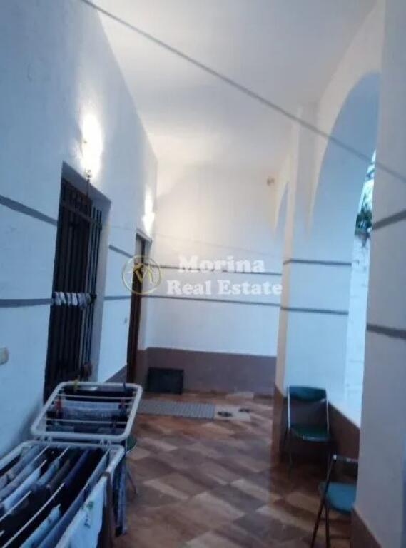 Shitet Vile 1 kateshe, Rruga Myslym Keta, 130000 Euro